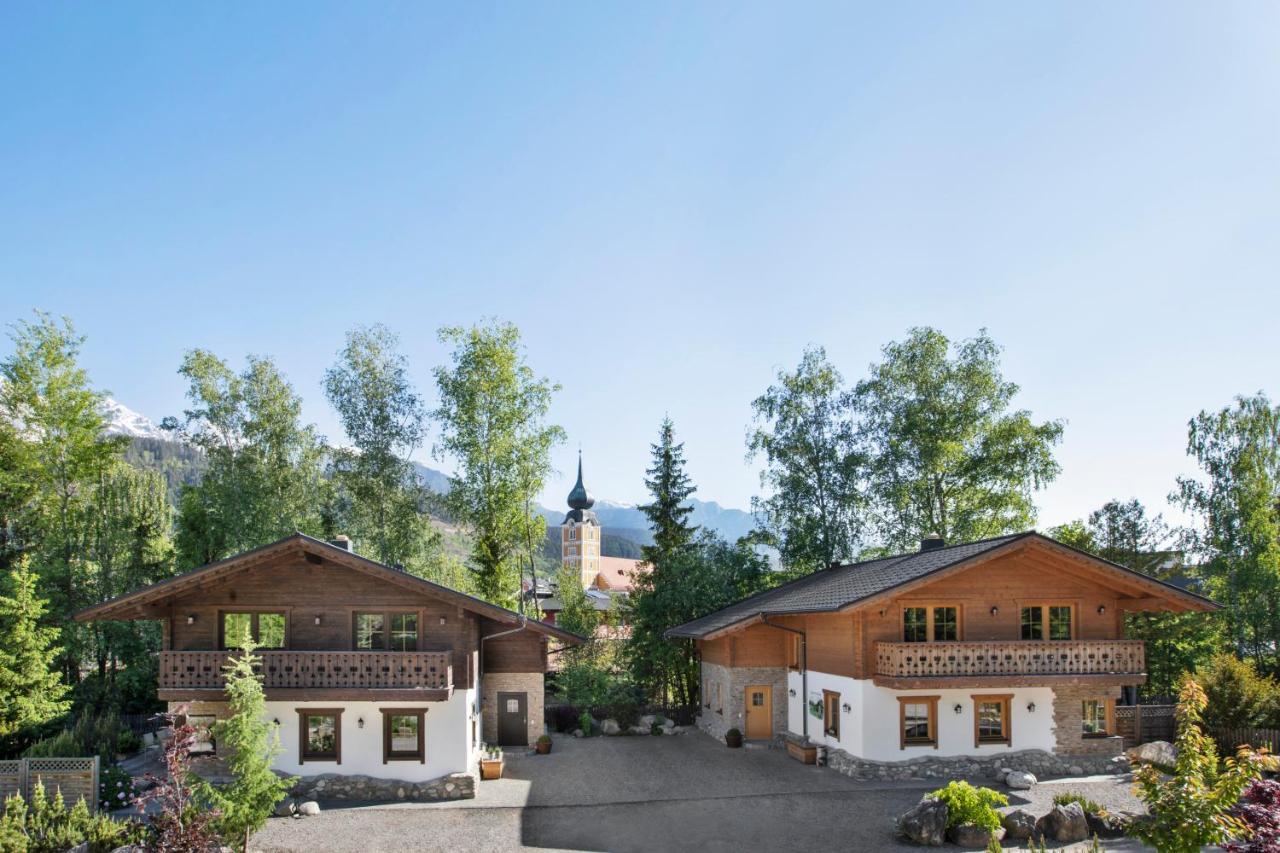 Das Dorf In Der Stadt Schladming Esterno foto